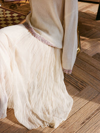 Milky White Pleated Long Skirt_BDHL6839