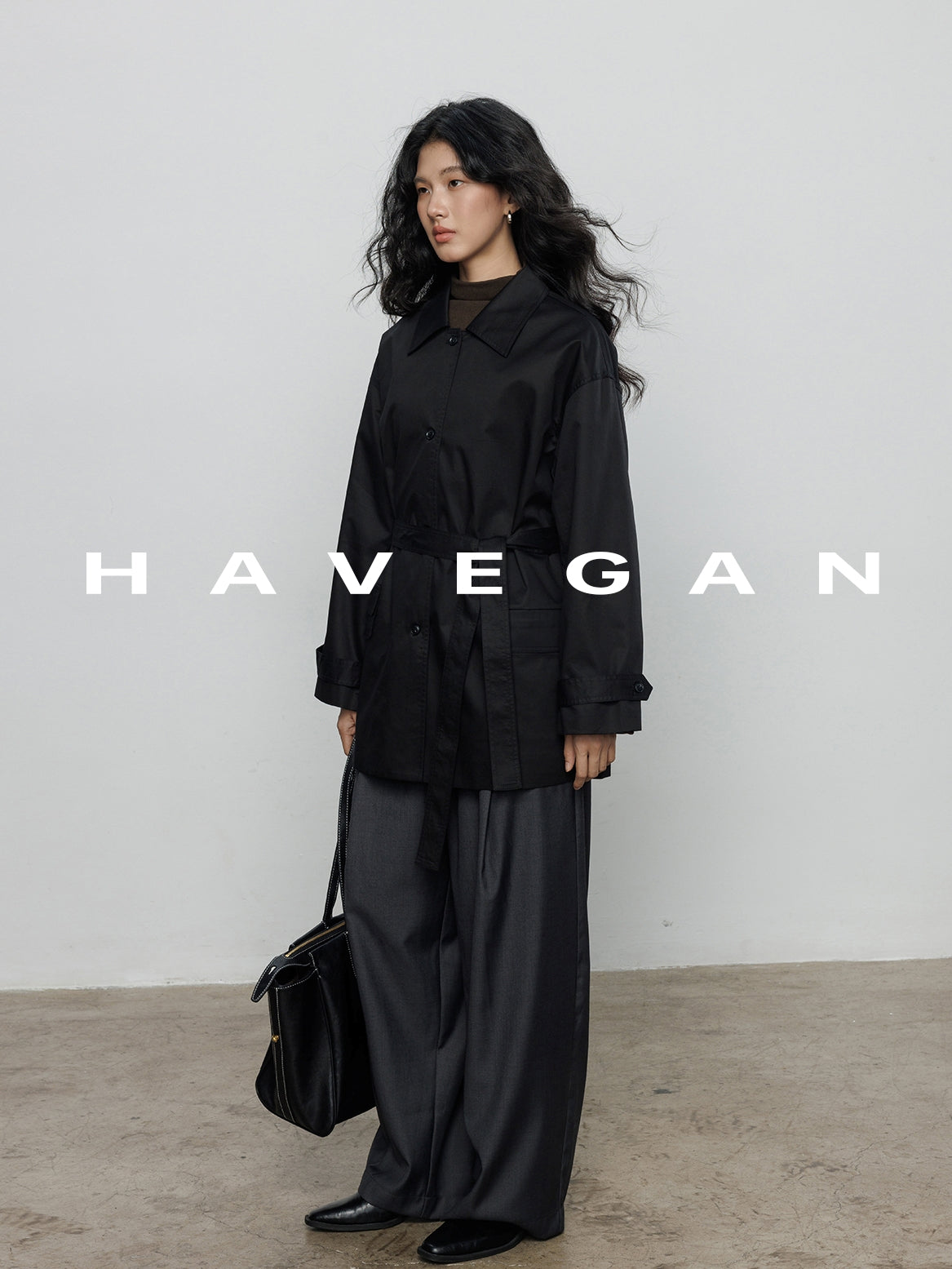 高領刺繡上衣_BDHL7894