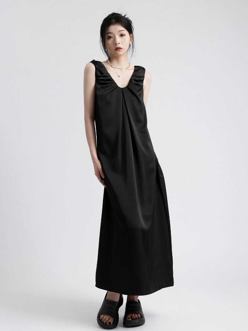 Pleated V-Neck Sleeveless Long Dress_BDHL6154