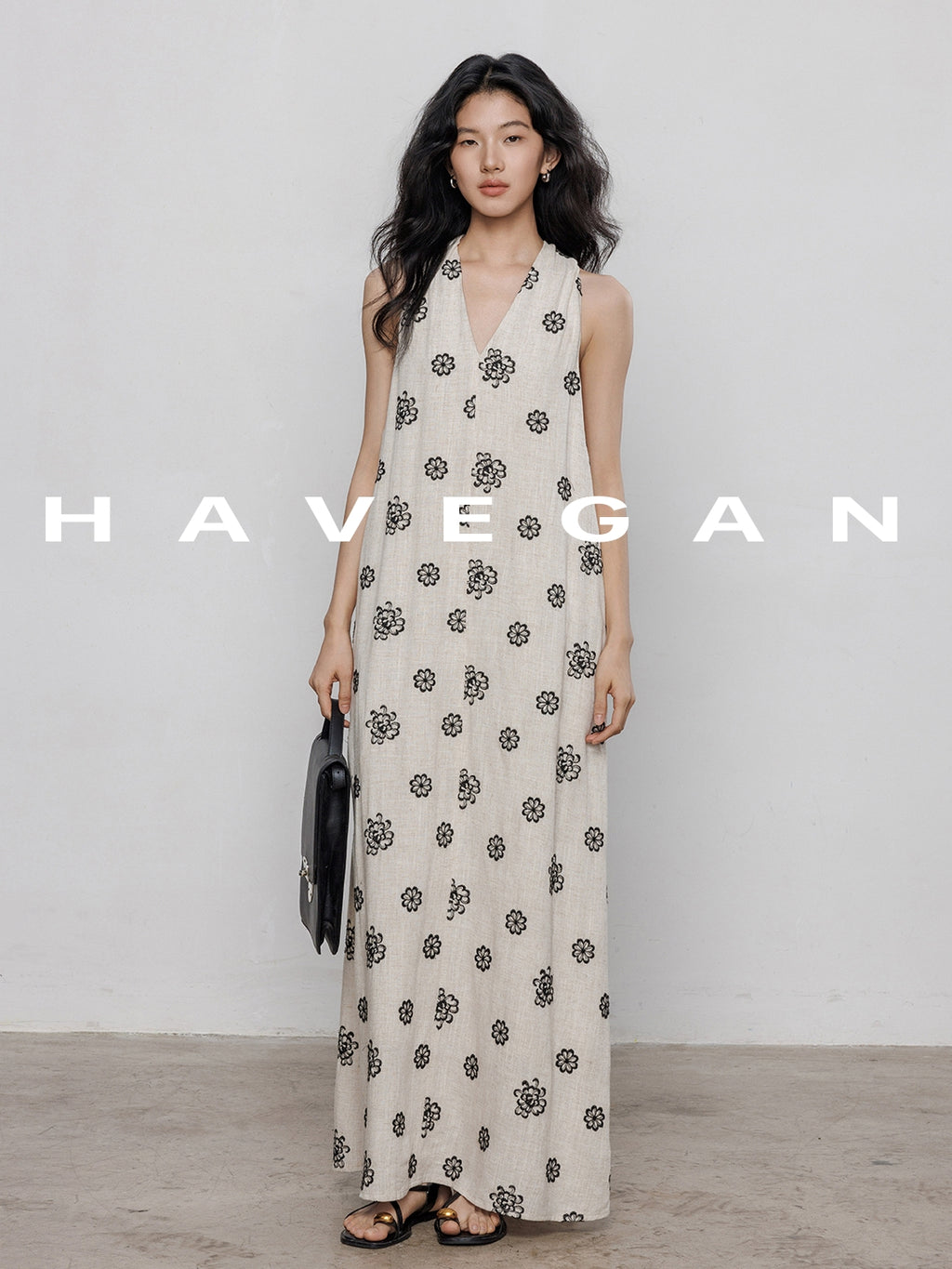 V-Neck Embroidered Floral Dress_BDHL7237
