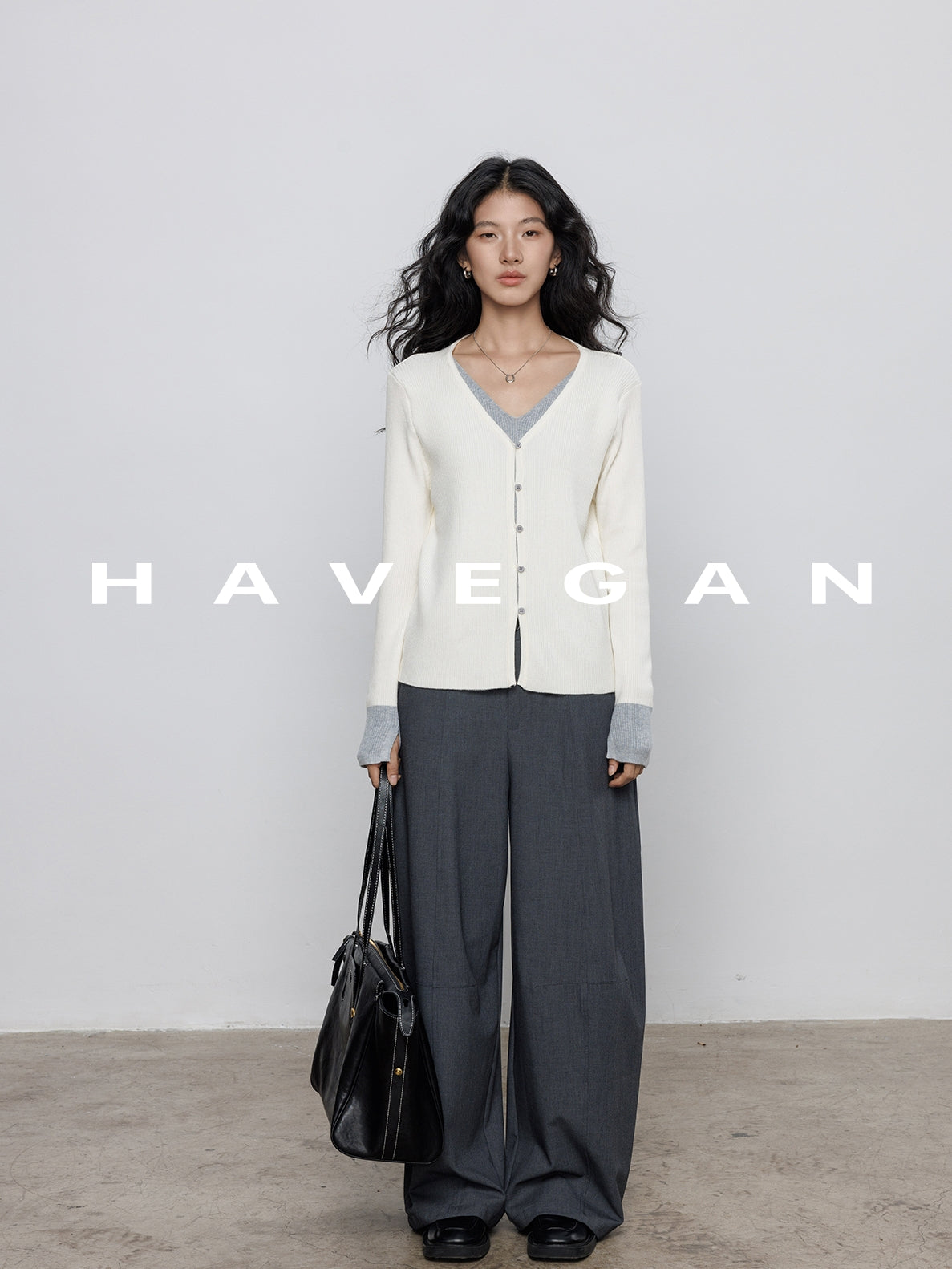 V-Neck Two-Piece Style Cardigan_BDHL7785