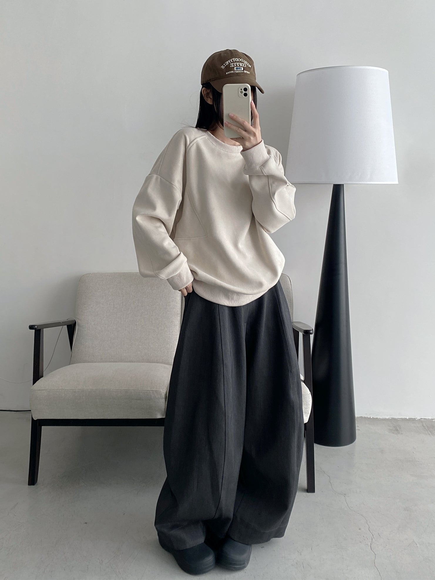 3D Patterned Silhouette Pants_BDHL7820