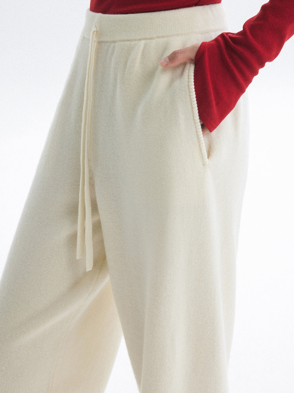 White Jogger Knit Pants_BDHL8098