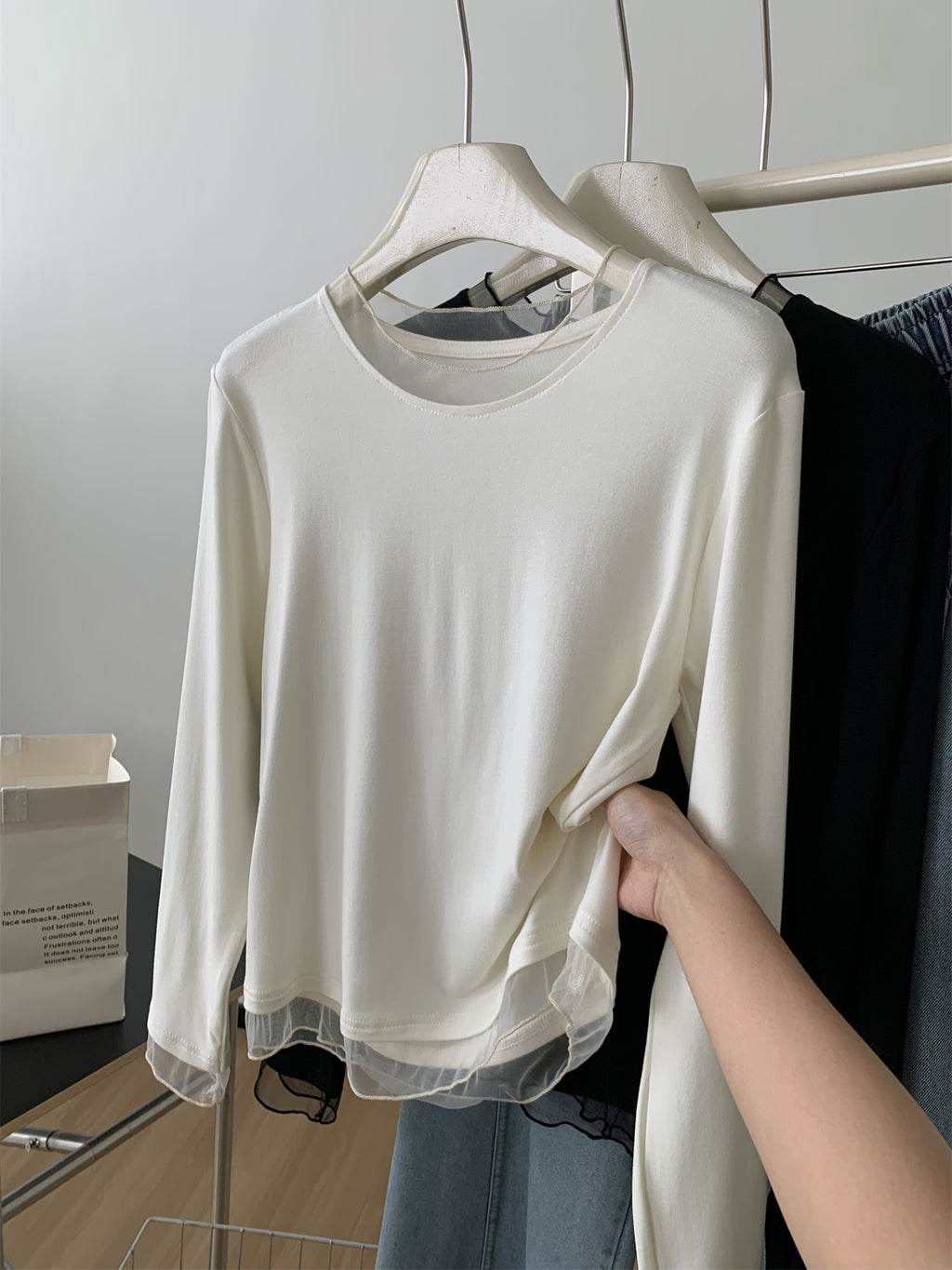 Mesh Round Neck Tops_BDHL8013