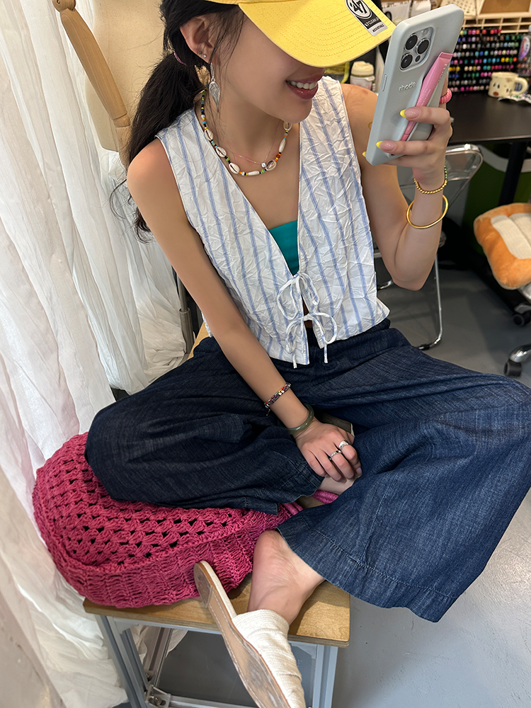 Crumpled Striped Vest_BDHL7249