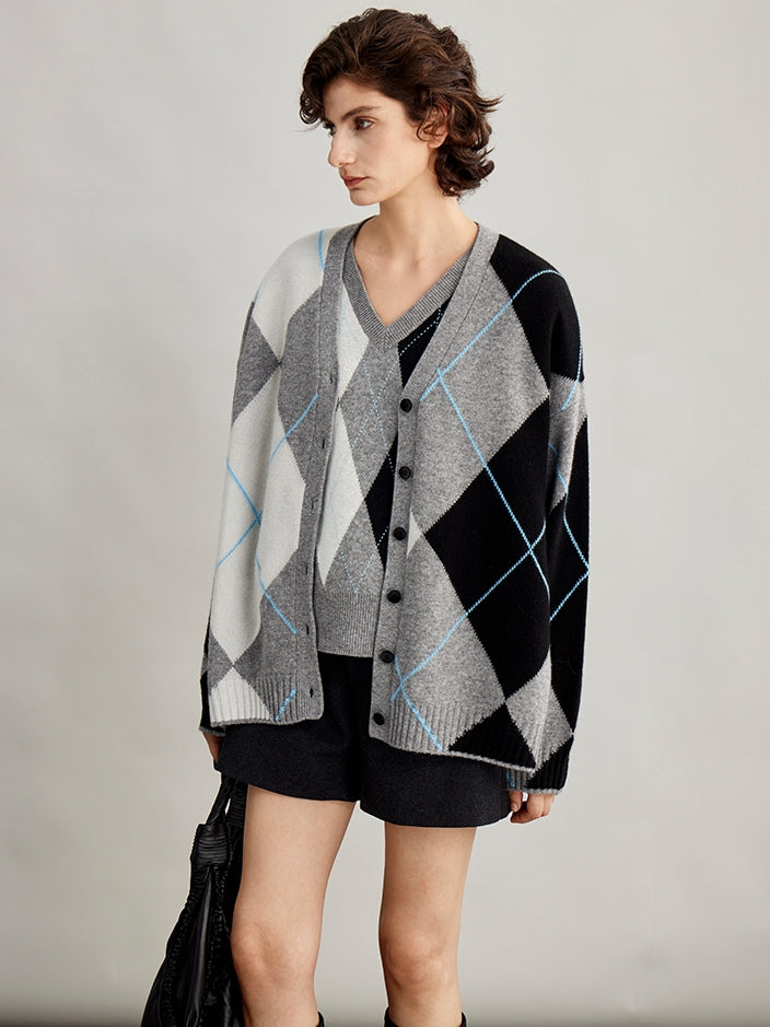 Diamond-Pattern Knitted Vest Or Cardigan_BDHL7995