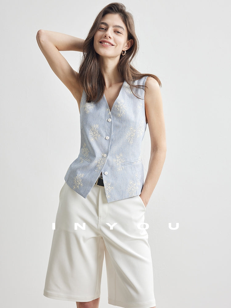 Embroidered V-Neck Vest_BDHL7106