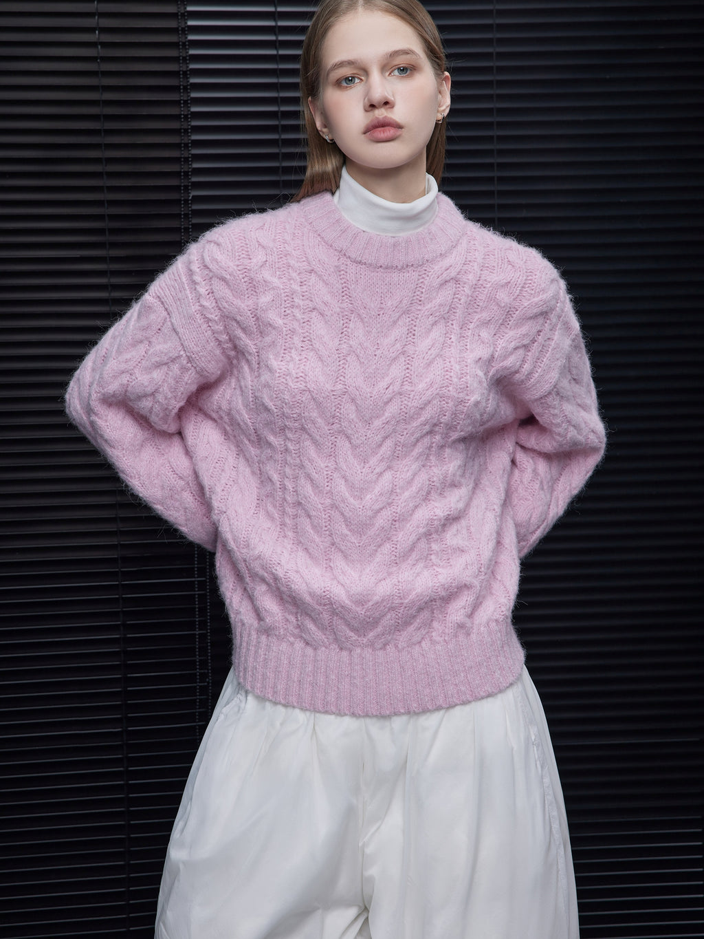 粉紅圓領毛衣_BDHL8069