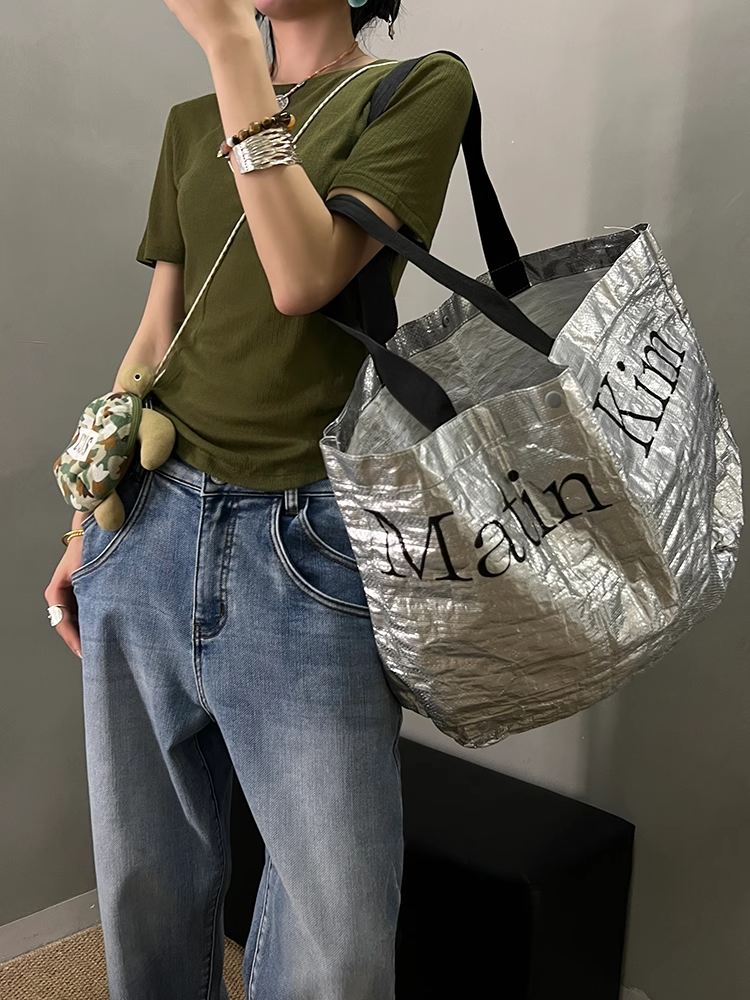 Slightly Transparent T-Shirt_BDHL7410