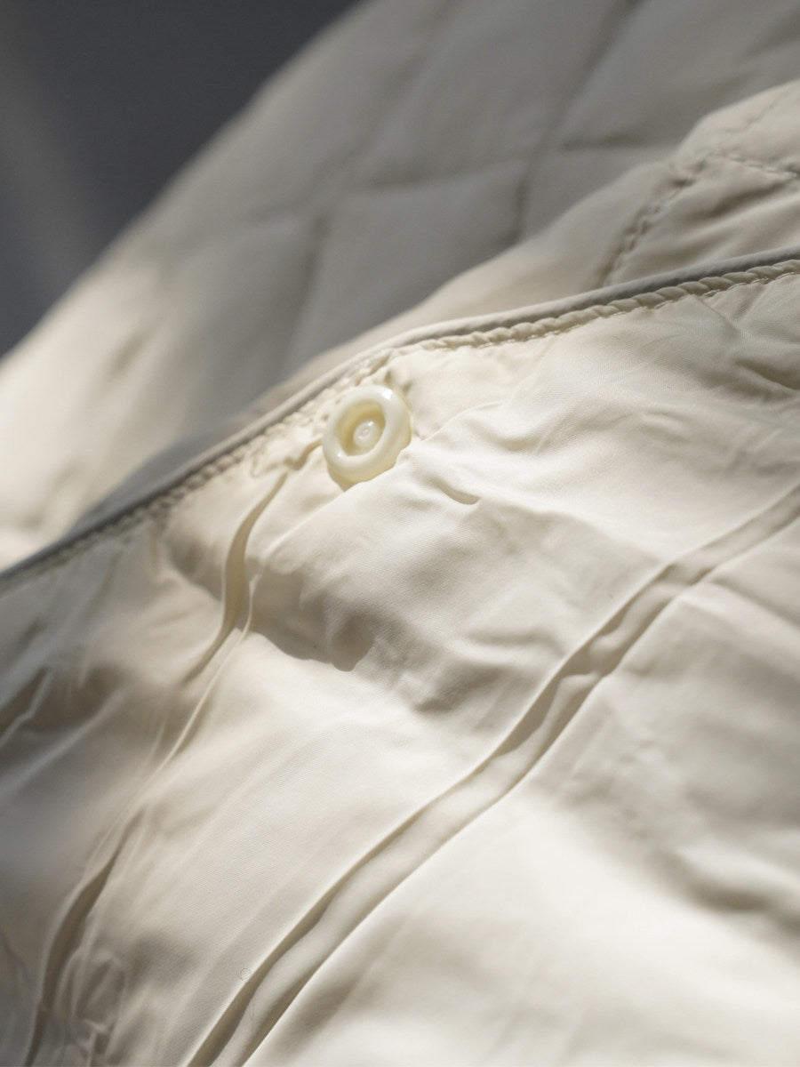 Lightweight V-Neck Down Jacket_BDHL8131