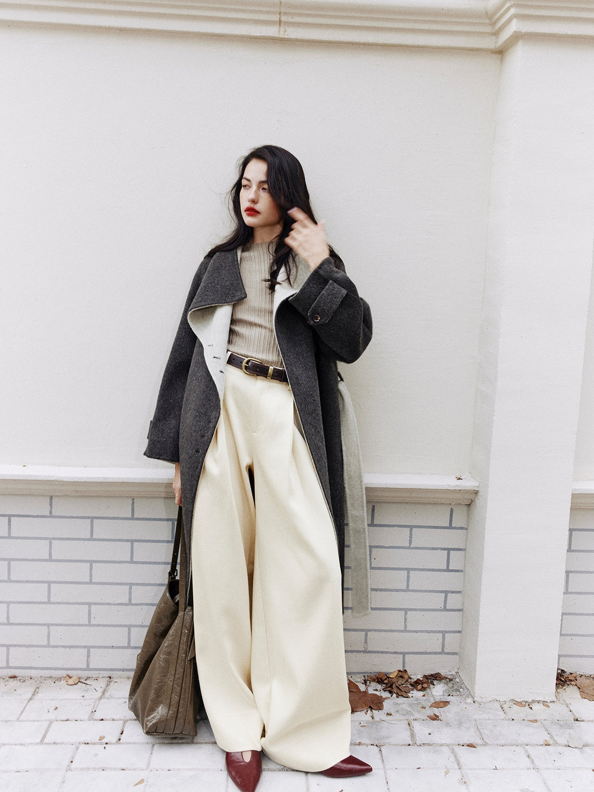 Wide-Belt White Suit Pants_BDHL7998