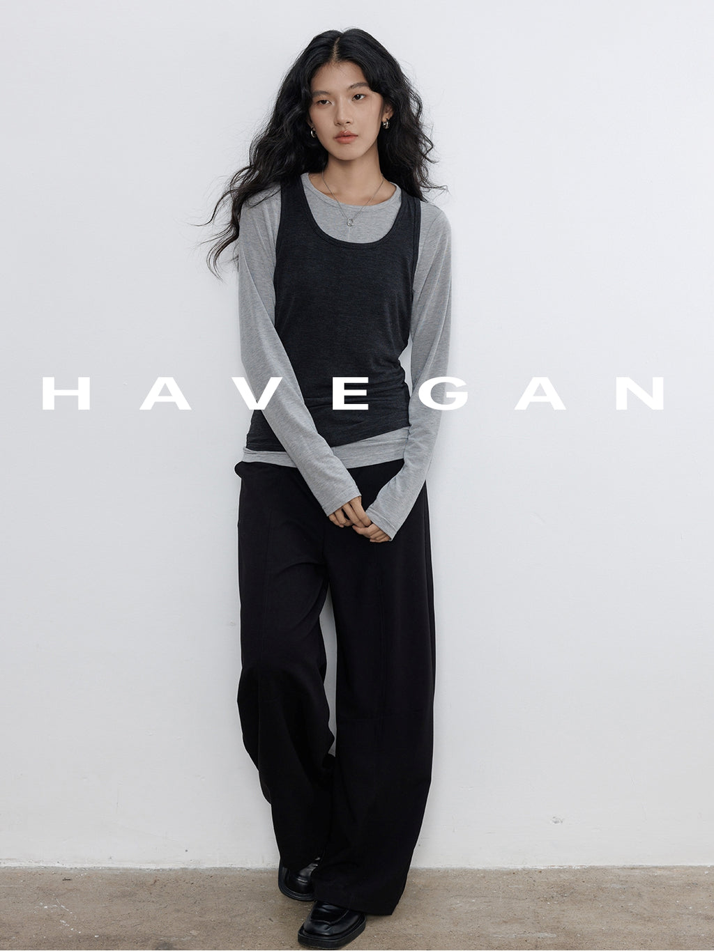 Round-Neck Vest Or Long-Sleeved T-Shirt_BDHL7778