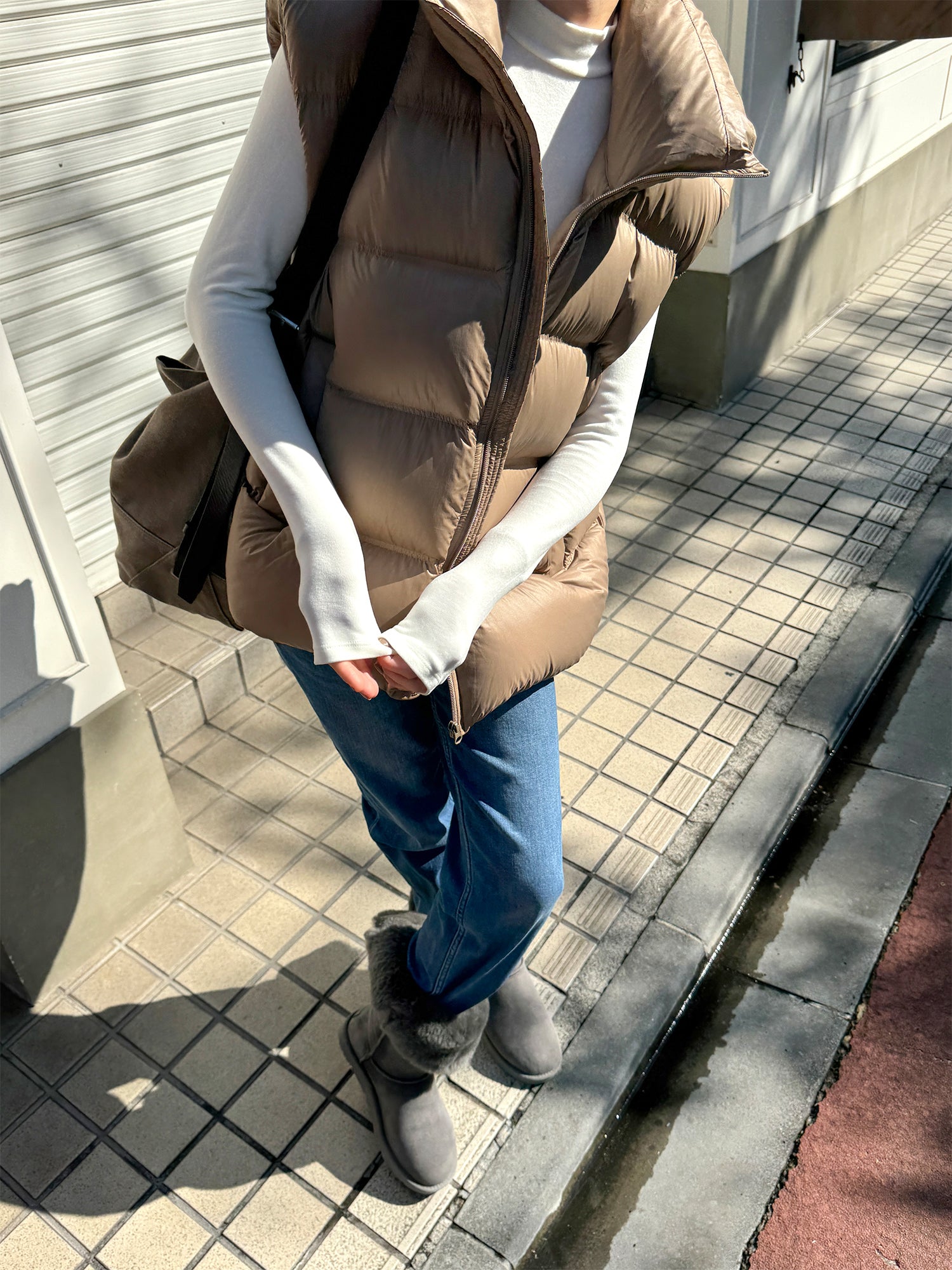 Half-High Neck Slim Tops_BDHL8004