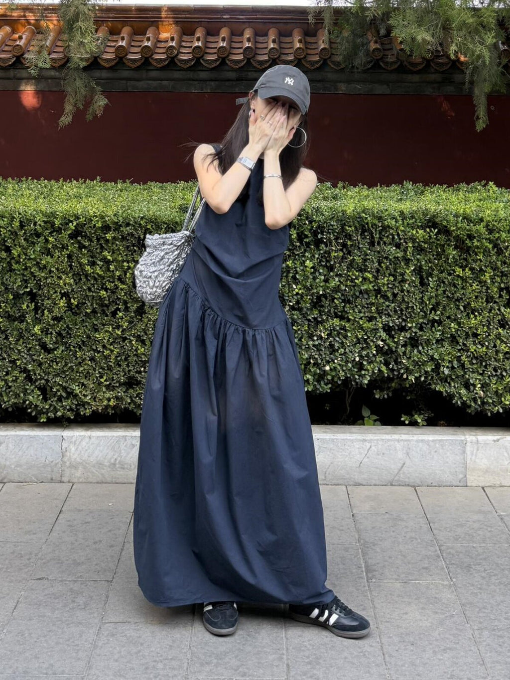 Navy Blue Gathered Hem Sleeveless Dress_BDHL8292