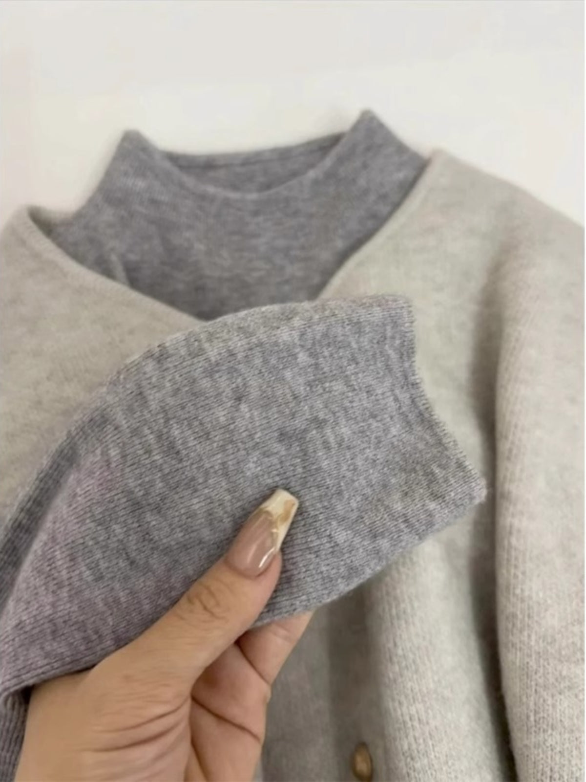Stand-Collar sweater Or Knitted Vest_BDHL7819