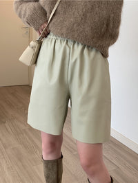 PU Leather A-Line Mid-Length Shorts_BDHL6770