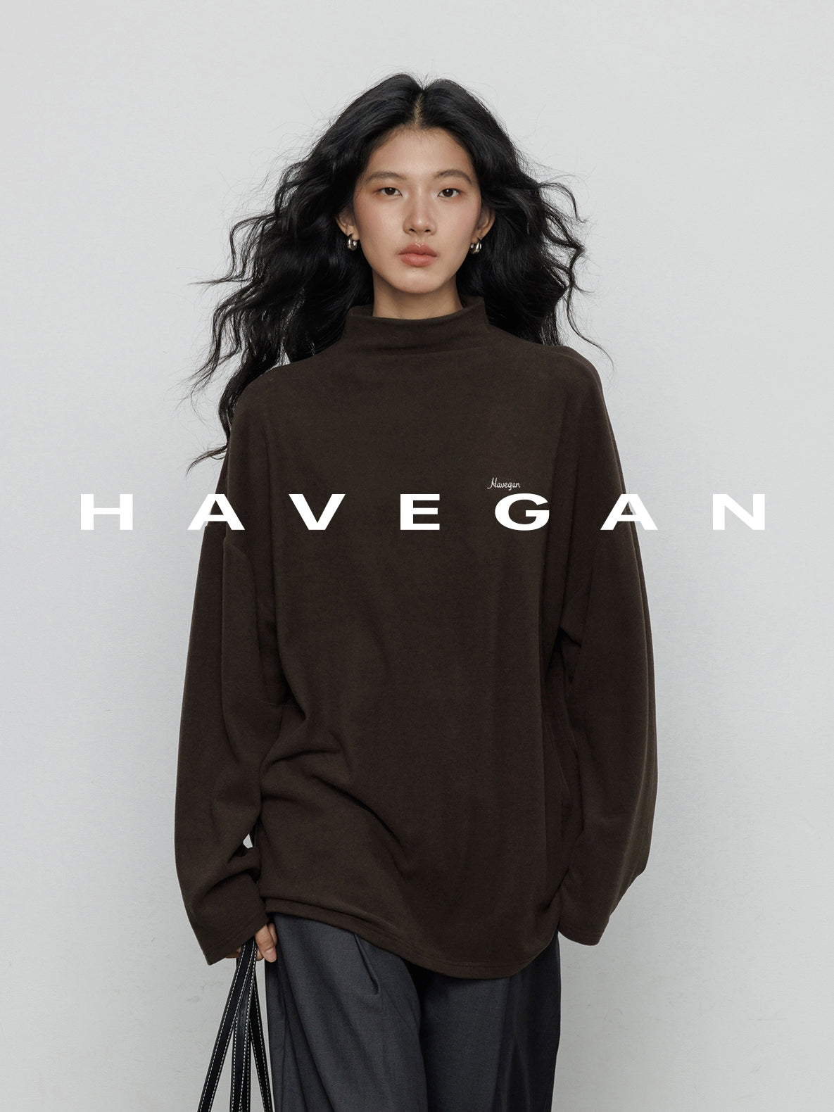 高領刺繡上衣_BDHL7894