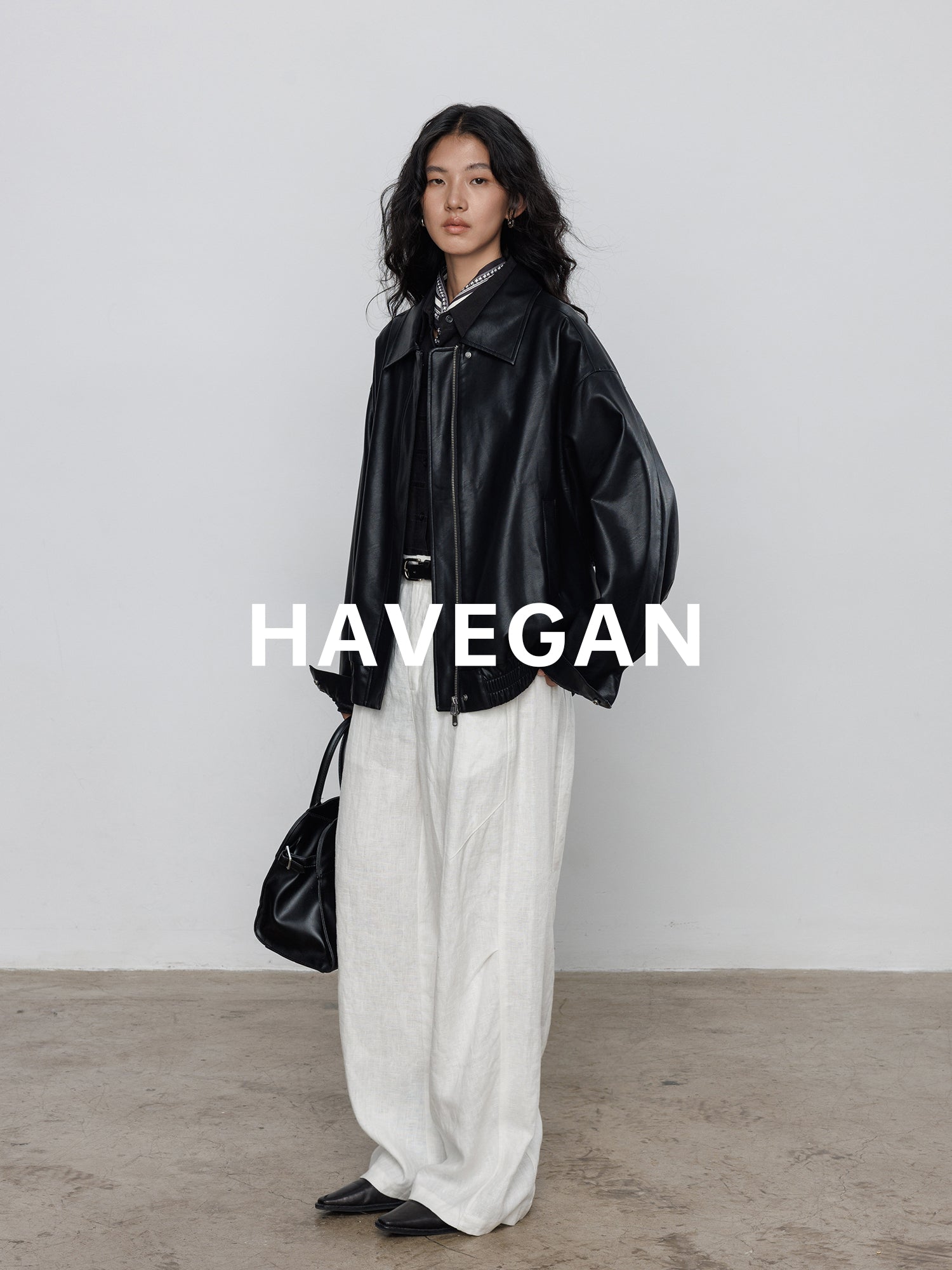Long-Sleeved Leather Jacket_BDHL7709