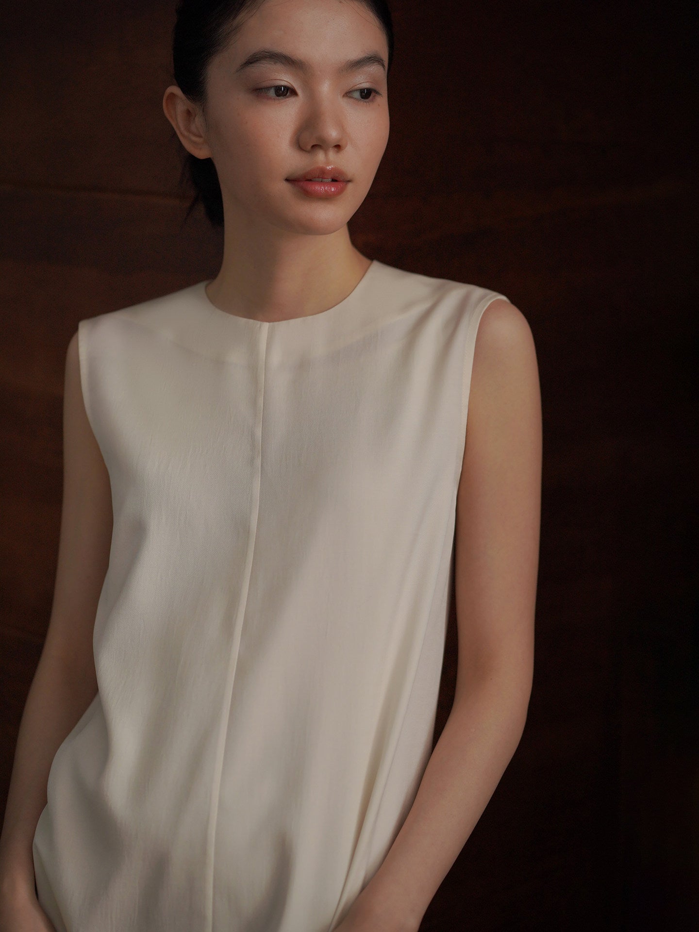 Open Back Sleeveless Dress_BDHL8298