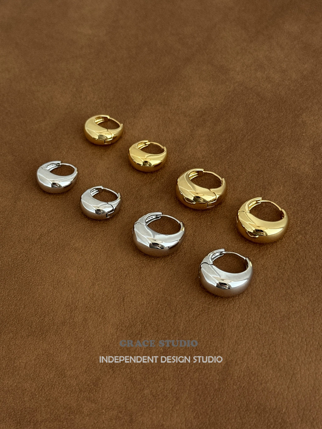 Glossy Dome-Shaped Hoop Pierced Earrings_BDHL7675