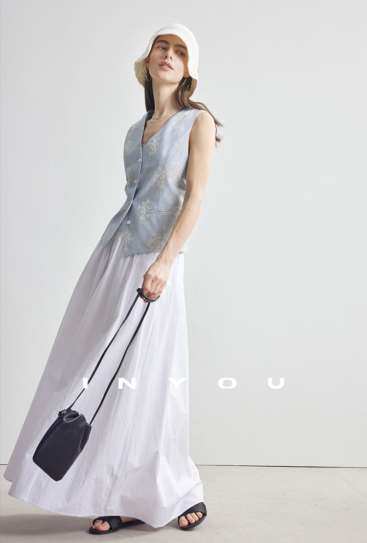 Embroidered V-Neck Vest_BDHL7106