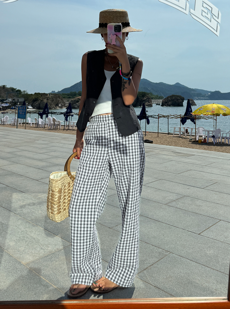 Checkered Straight Leg Pants_BDHL6260