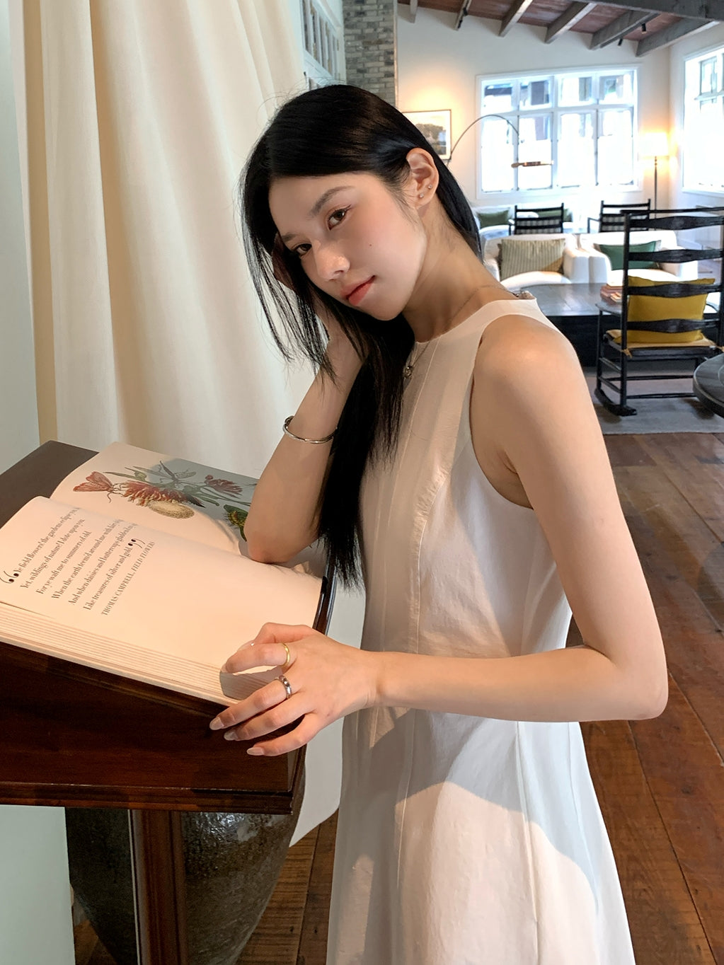 Tucks Long White Dress_BDHL7551