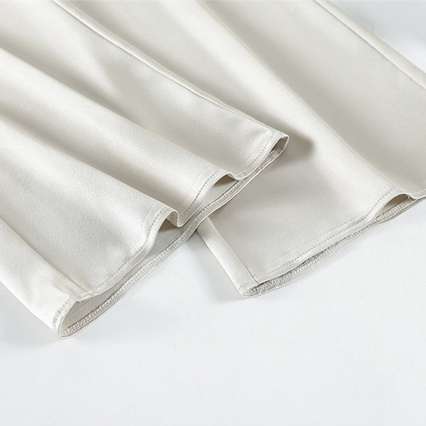 Flared Shiny Horseshoe Pants_BDHL7222
