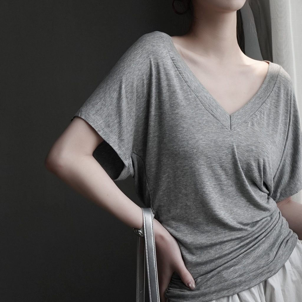 Draped Waist V-Neck Tee_BDHL8352