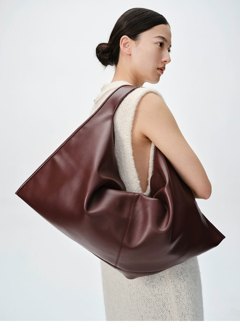 Ultra-soft leather hobo bag_DI100363