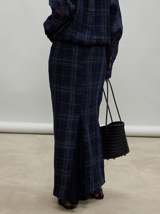 Loose-Fitting Shirt Or Long Straight Skirt_BDHL7193