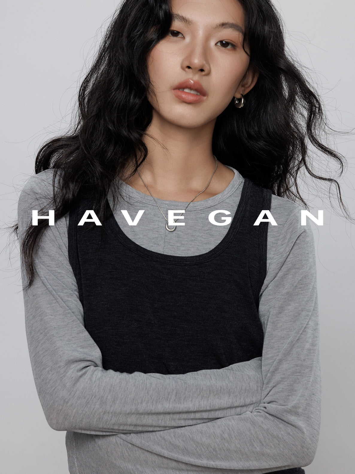Round-Neck Vest Or Long-Sleeved T-Shirt_BDHL7778