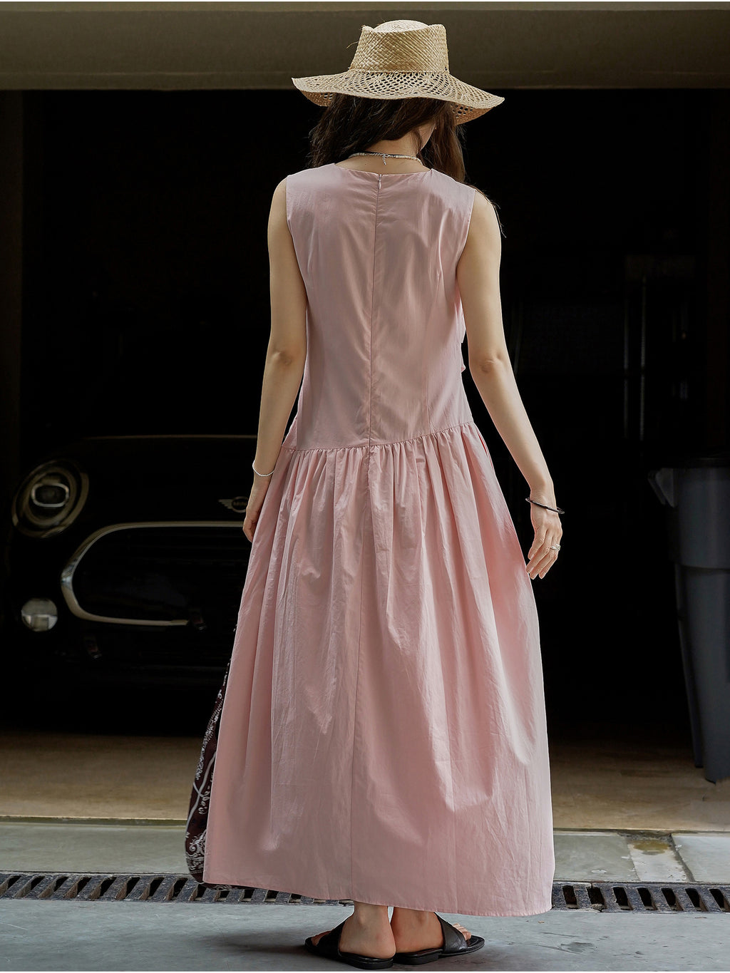 Pleated Strap Sleeveless Dress_BDHL7532