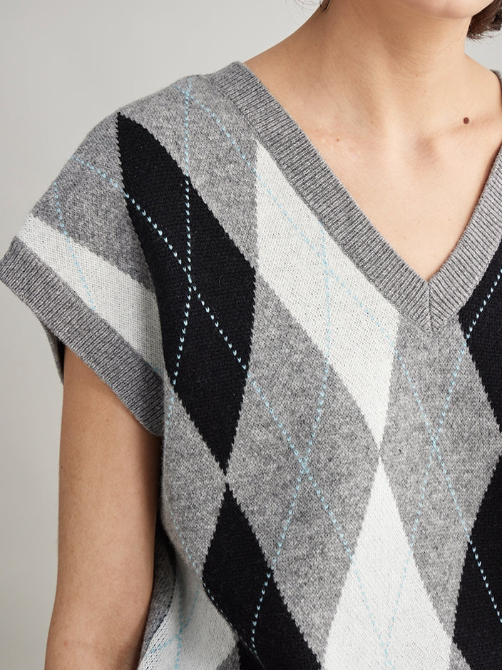 Diamond-Pattern Knitted Vest Or Cardigan_BDHL7995