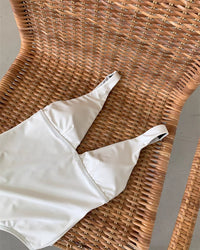Deep V-Neck Swimsuit_HL3234