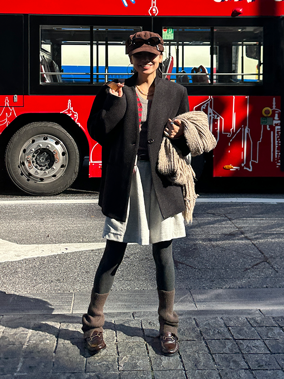 Loose Small V-Neck Coat_BDHL6795