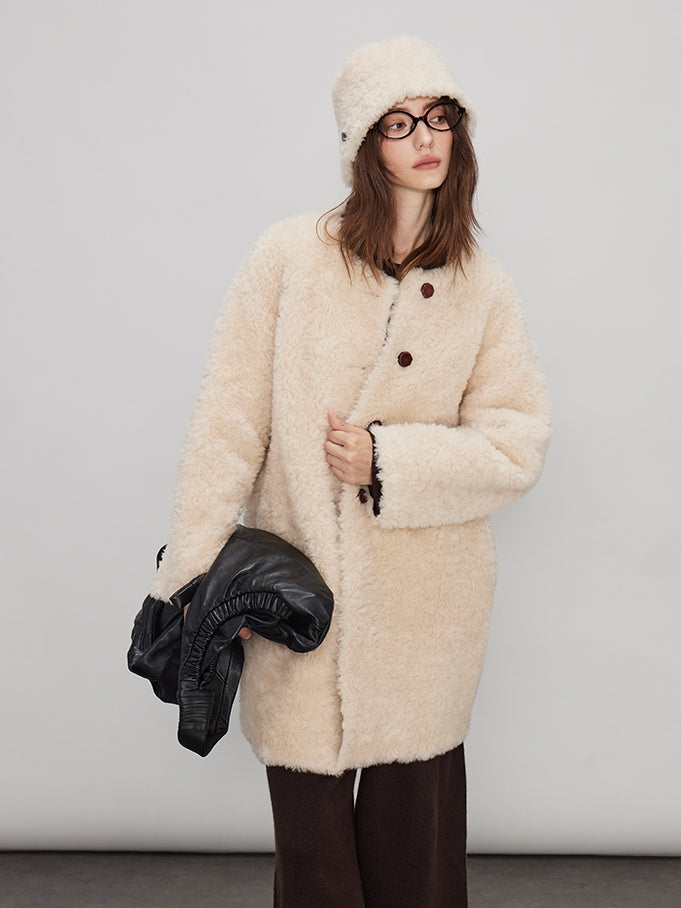 Fluffy Collarless Coat_BDHL7940