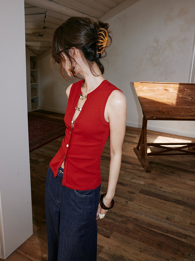 Beaded V-Neck Sleeveless Tops_BDHL7540