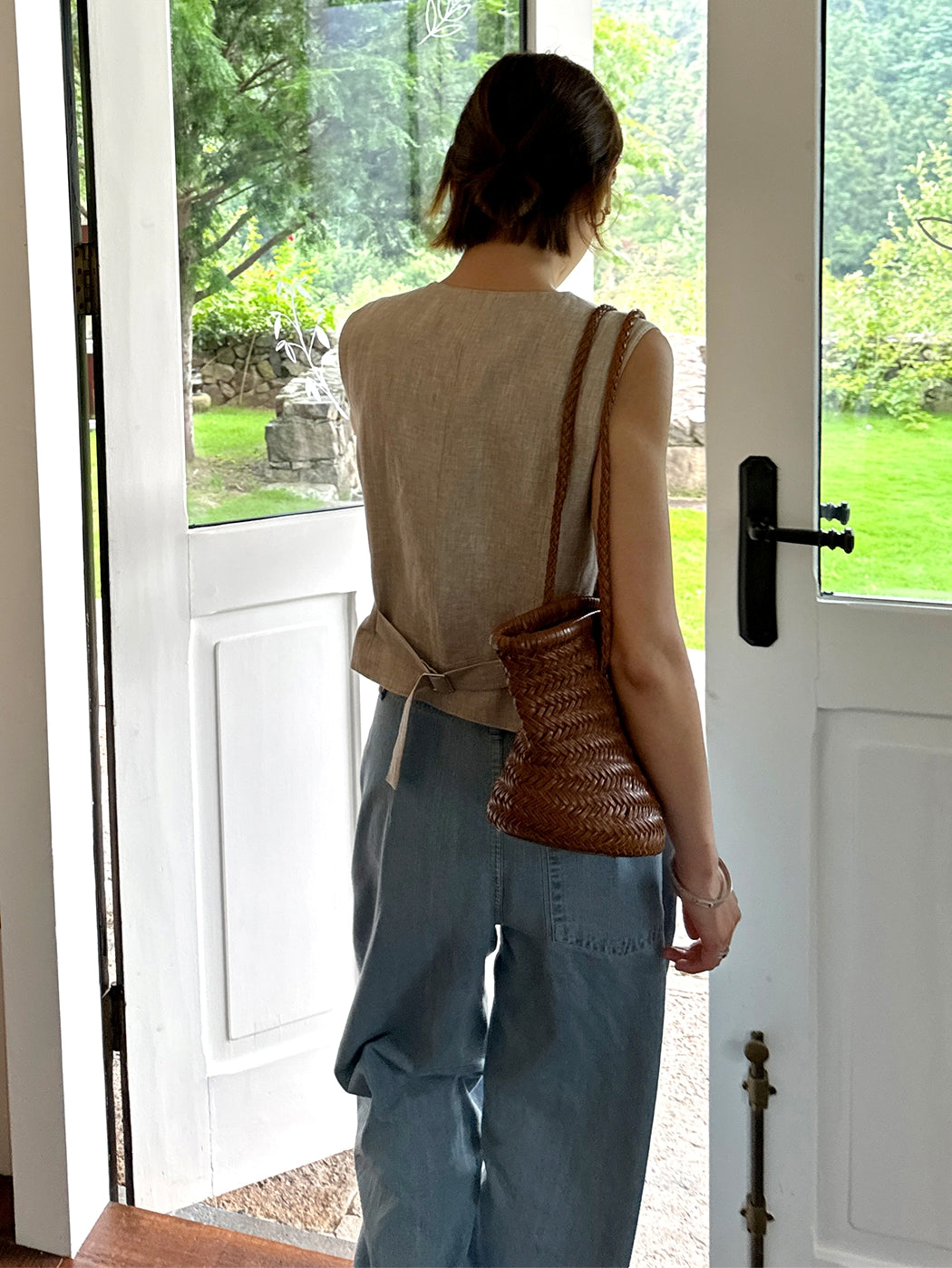 V-Neck Multi-Button Vest_BDHL7614