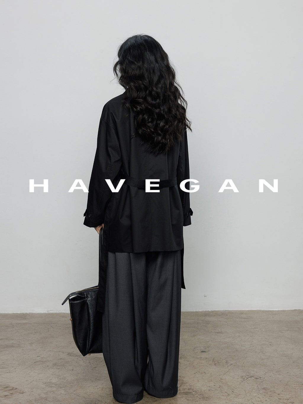 高領刺繡上衣_BDHL7894