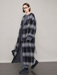 Plaid V-Neck Long Coat_BDHL6605