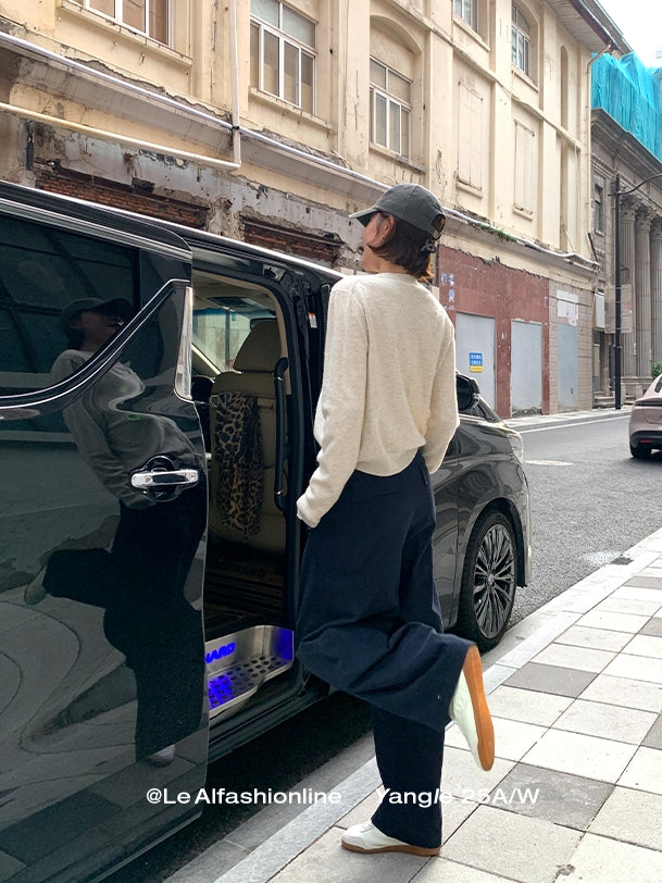 Relaxed-Fit Curved Cargo Pants_BDHL8011