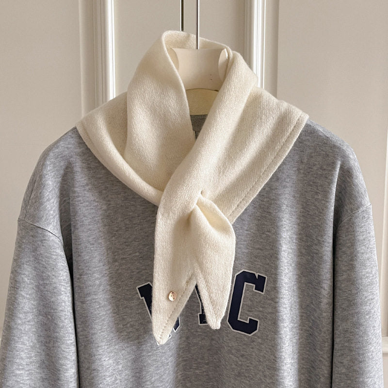 Wool Knit Triangle Scarf_BDHL8480