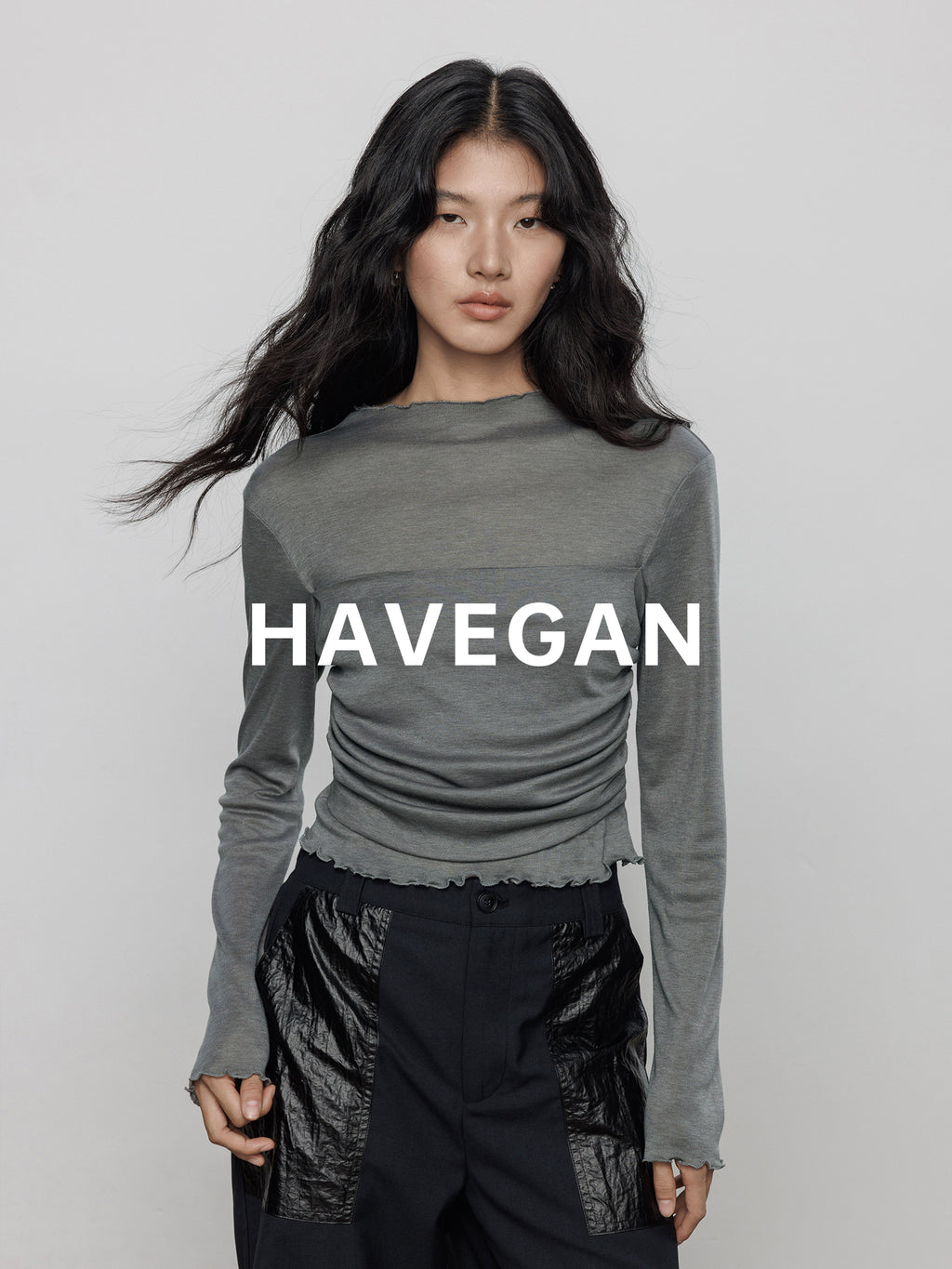 Flower-Petal Hem Slim Tops_BDHL7696