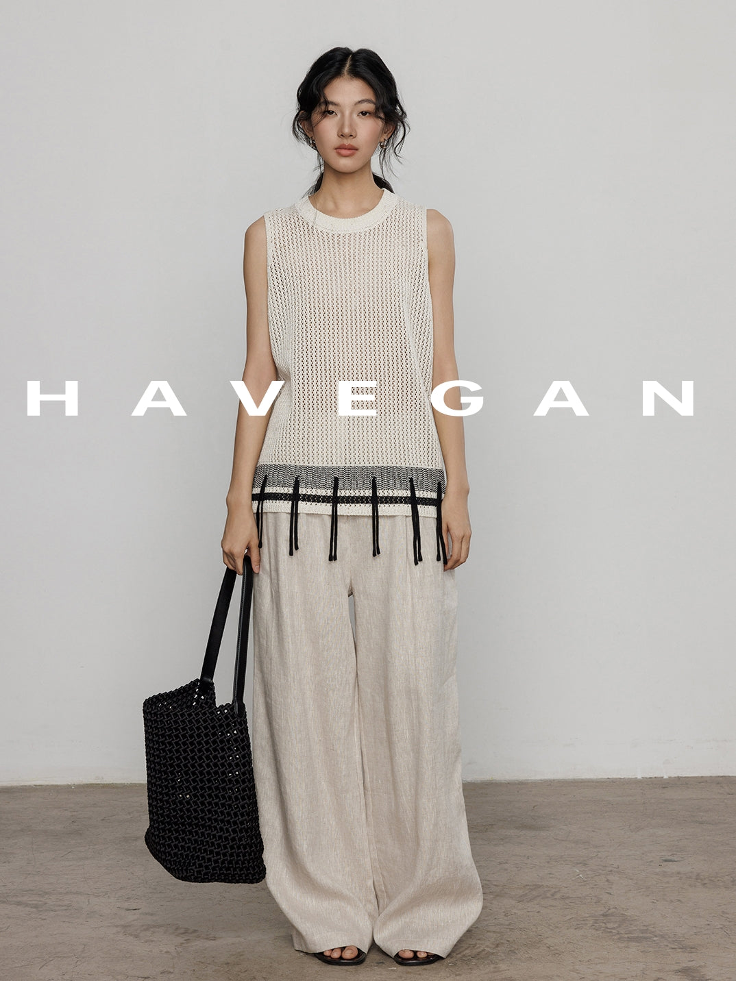 Round Neck Silk Knitted Vest_BDHL7400