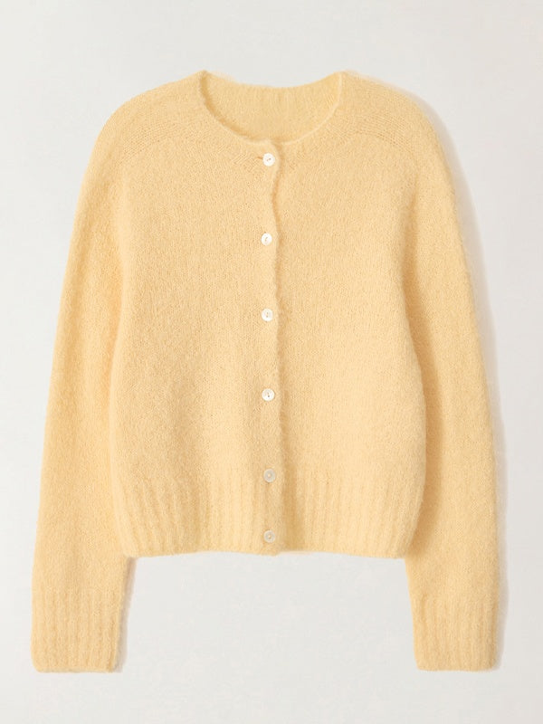 Round Neck Fluffy Knit Cardigan_BDHL6557