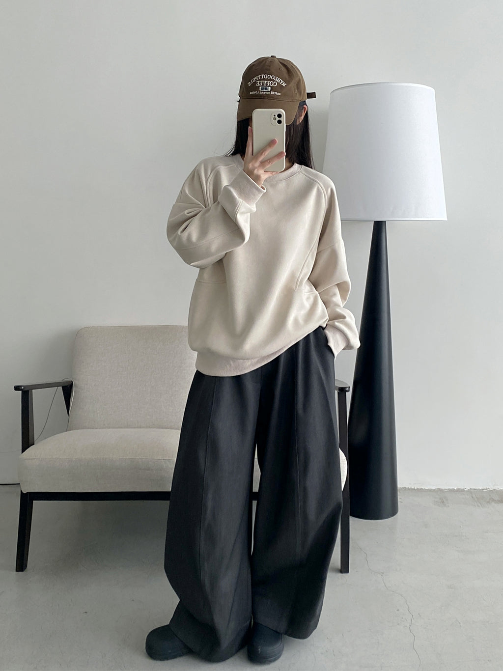 3D Patterned Silhouette Pants_BDHL7820