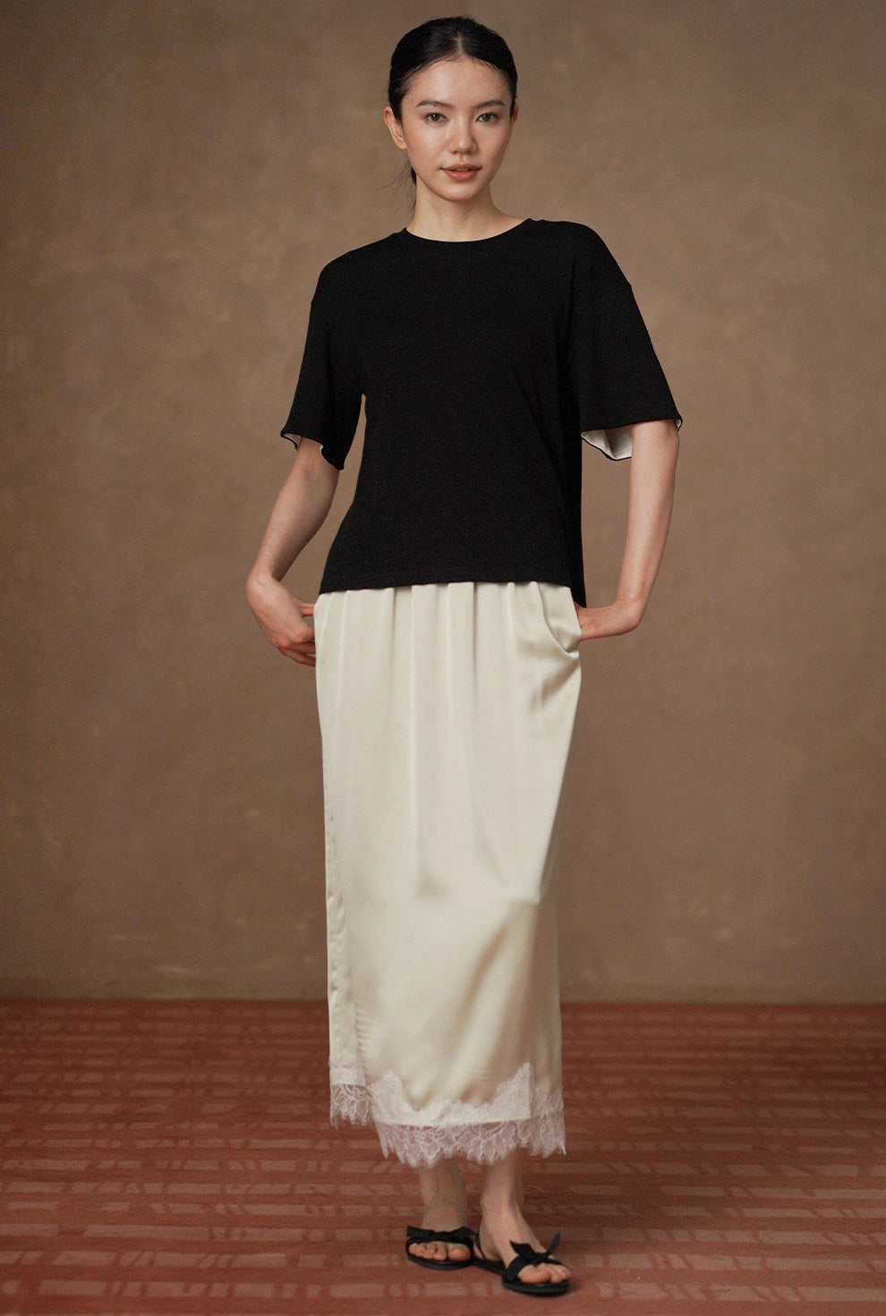 Contrast Cuff Relaxed Fit Tee_BDHL8300
