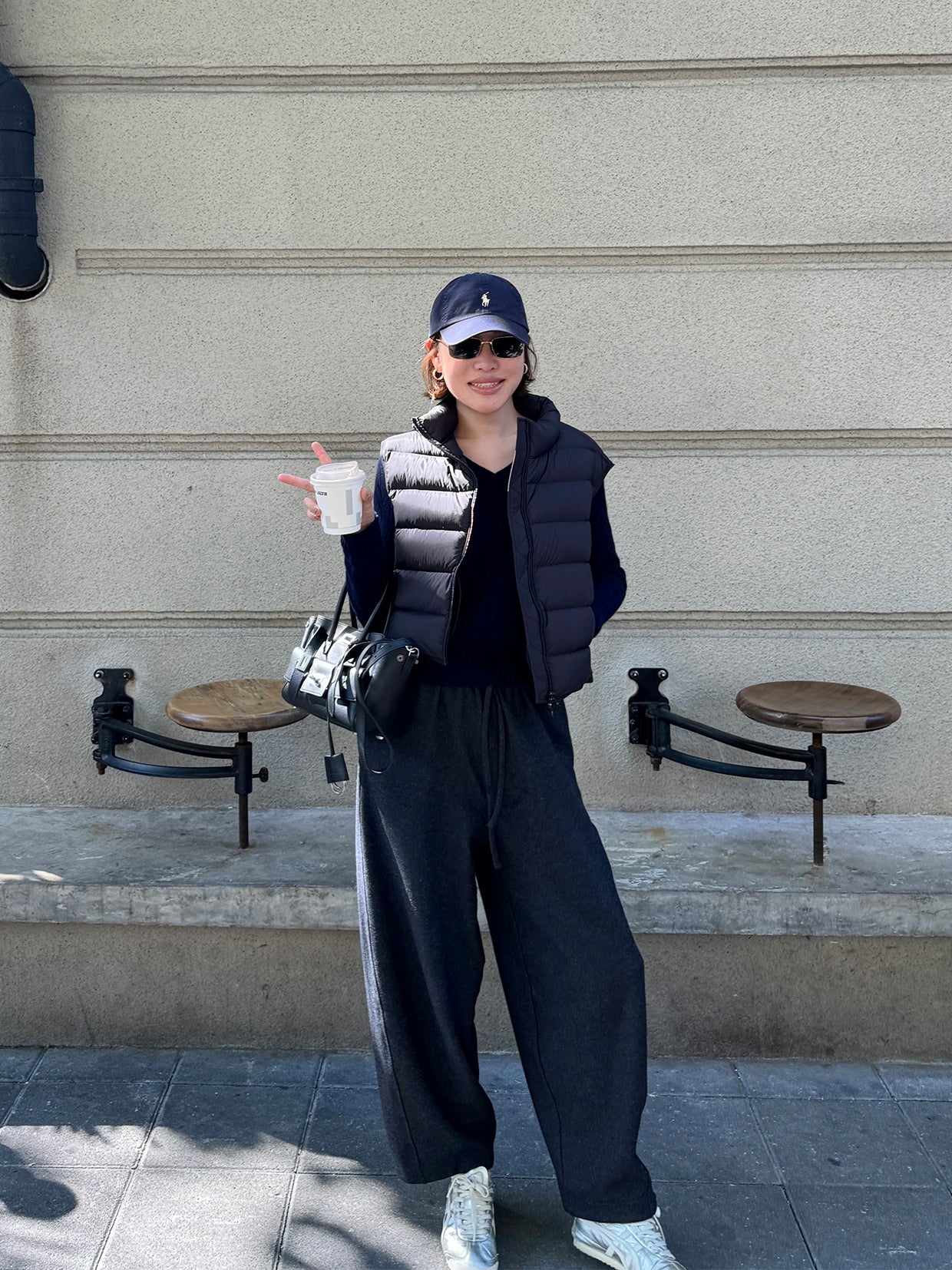 V-Neck Cropped Knit Tops_BDHL8005