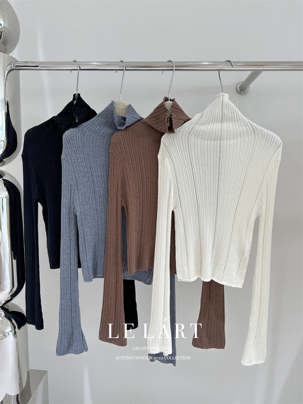 Flared-Sleeve Slim-Fit Knit Tops_BDHL8016